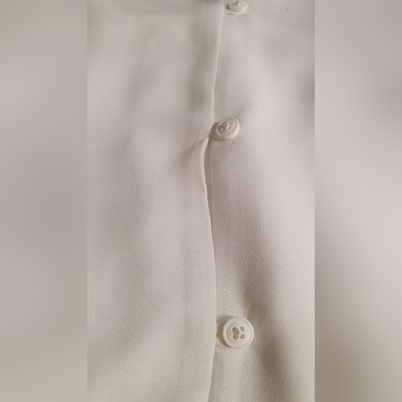 **SOLD**Twik White Tank - Picture 3 of 4